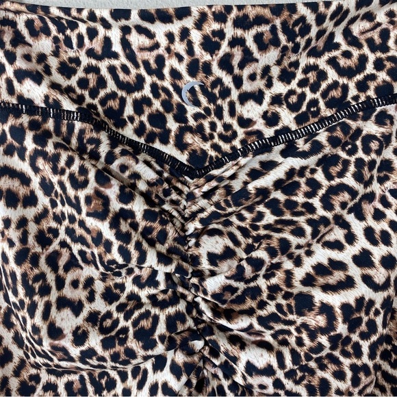 Zia Brilliant Scrunchy What Leopard Leggings
Size 12 - Picture 4 of 8